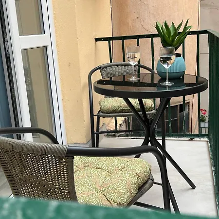 Demar Doroshenka Apartment *