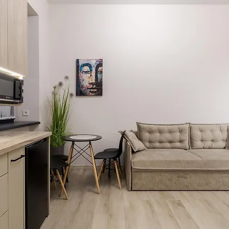 Demar Doroshenka Apartment *